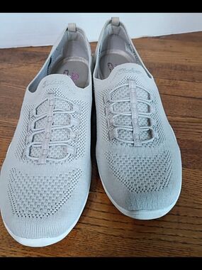 Skechers Women's Light Gray Slip-On Knit Sneakers